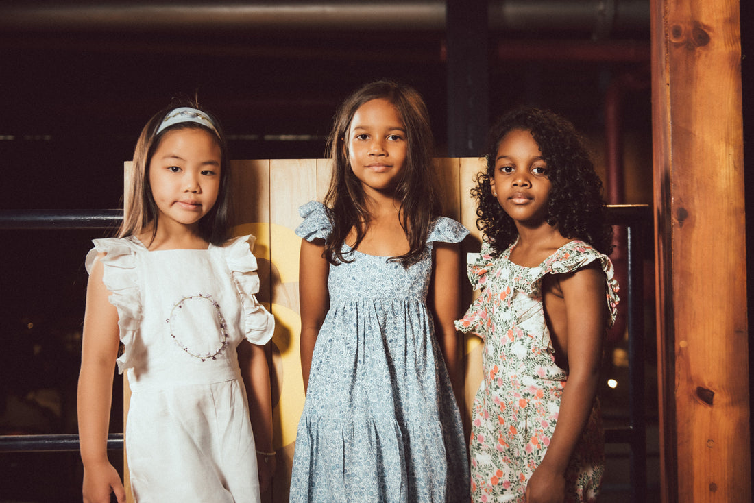 L’énergie des tissus : pourquoi nous choisissons le lin, le coton bio et la soie naturelle